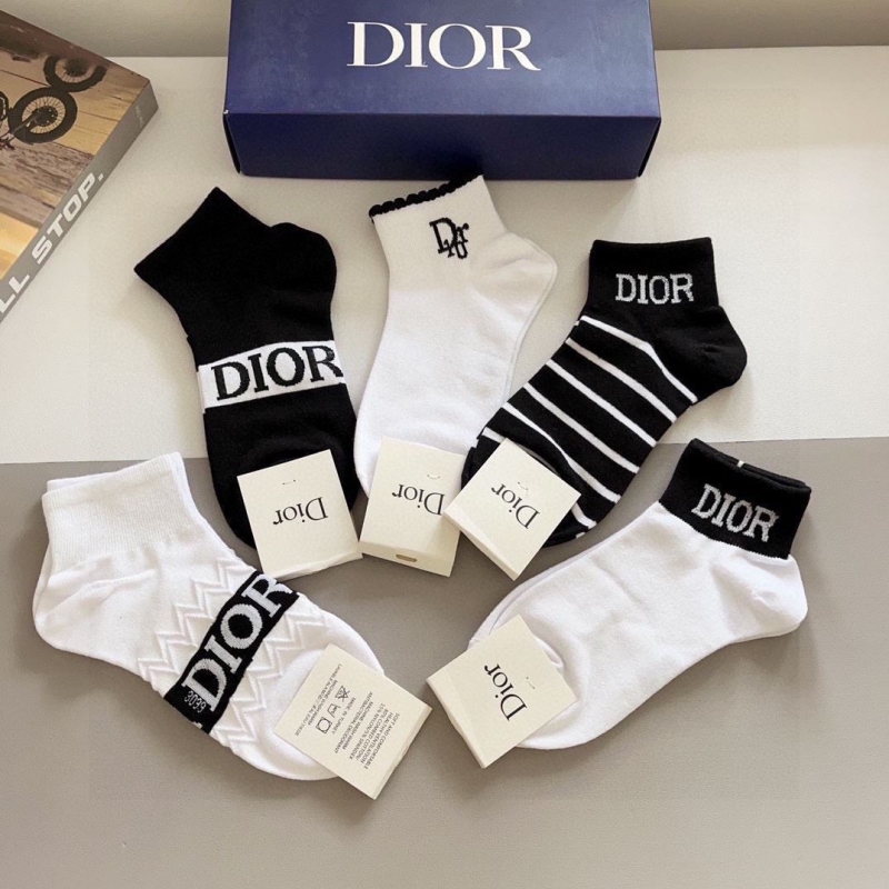 DIOR